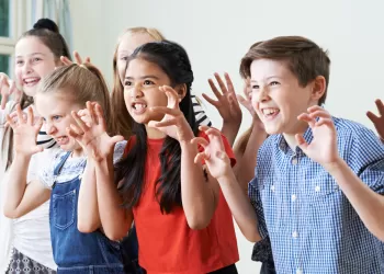 10 Yaş Çocuklar İçin Kurslar – Daha Mutlu ve Yetenekli Çocuklar!