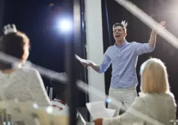 13-17 yaş yaratıcı drama eğitimleri