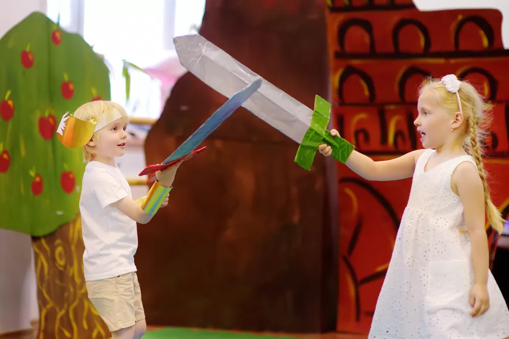 4 - 6 yaş yaratıcı drama dersleri