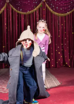 9 yaş yaratıcı drama kursu