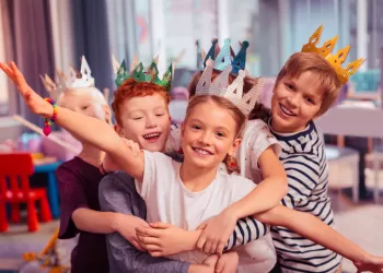 Yaratıcı Dramanın Kazandırdığı Sosyal Beceriler Nelerdir?