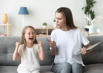 Çocuğum Beni Dinlemiyor! – Çocukta Davranış Eğitimi