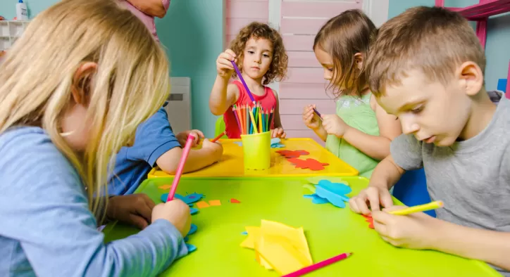 Neden Çocuğumu Hobi Kursuna Göndermeliyim? - Çocuklar İçin Gelişim ve Eğlence Dolu Bir Deneyim