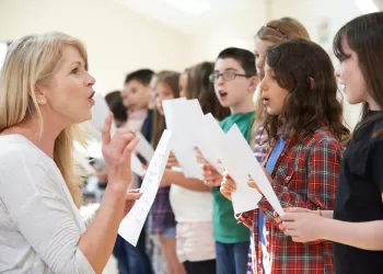 MEB Onaylı Yaratıcı Drama Eğitmenliği Kursu – Yeni Meslek Edinin