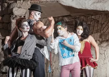 Yaratıcı Dramanın Tarihi ve Gelişimi: İnsanlığın Sanatsal Keşfi